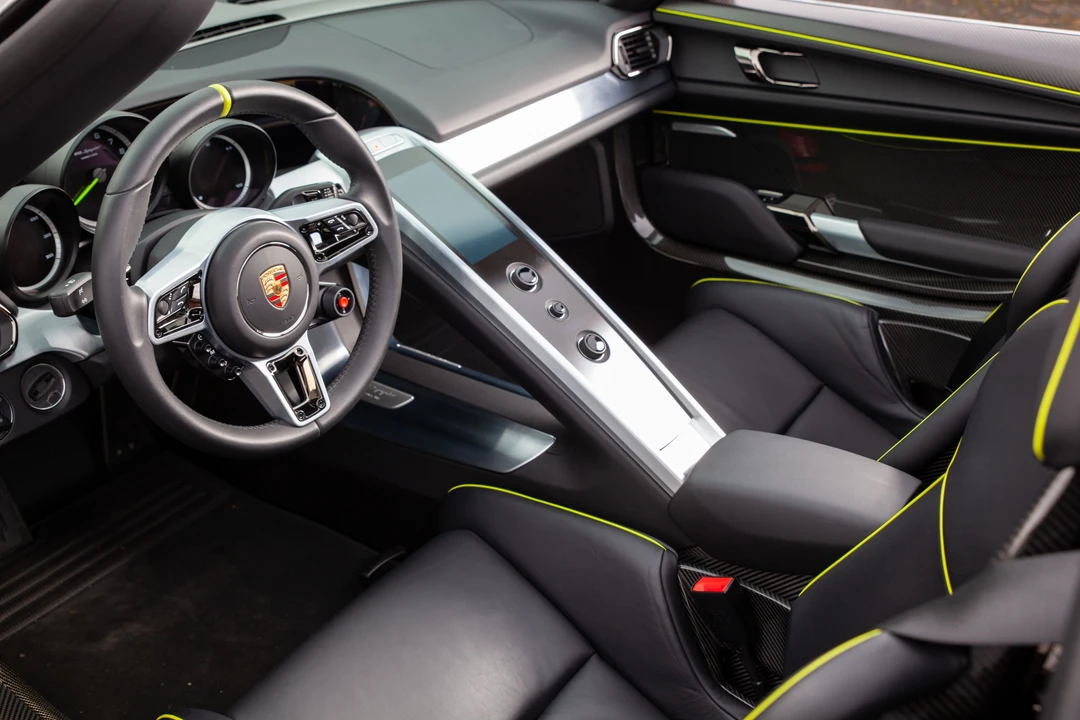 2015 Porsche 918 Spyder - Image 31 of 31