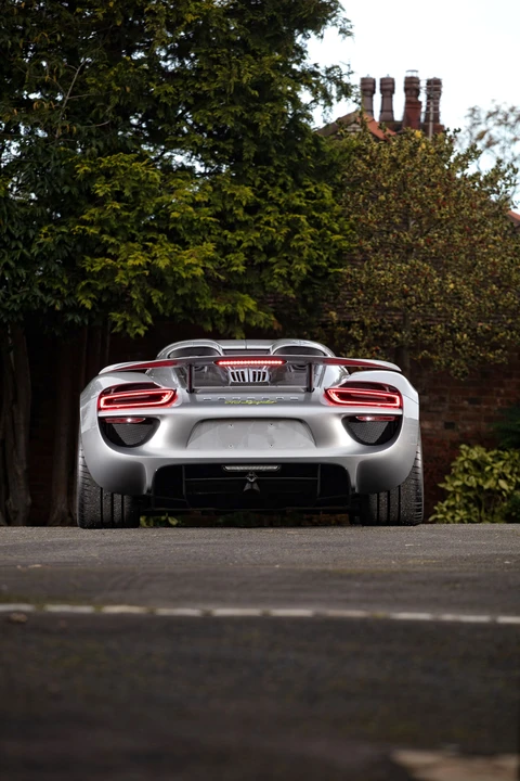 2015 Porsche 918 Spyder - Image 2 of 31
