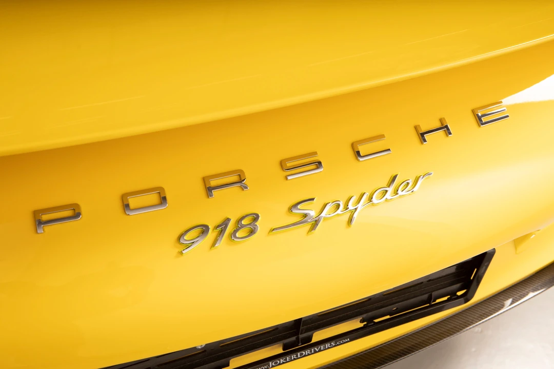 2015 Porsche 918 Spyder - Image 27 of 27