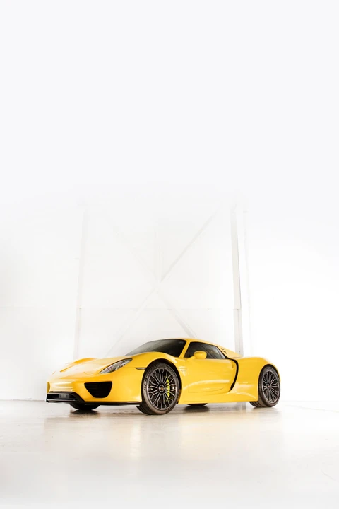 2015 Porsche 918 Spyder - Image 6 of 27