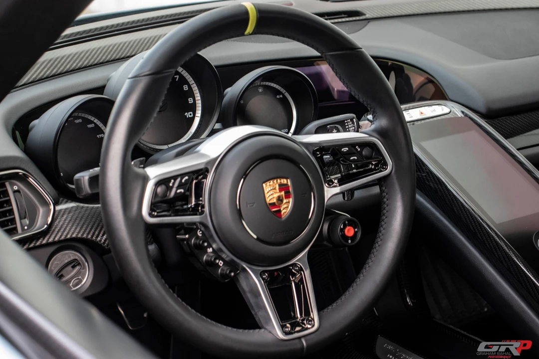2015 Porsche 918 Spyder - Image 10 of 13