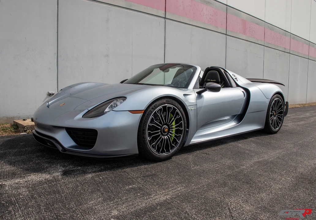 2015 Porsche 918 Spyder - Image 6 of 13