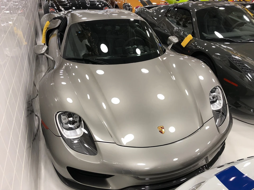 2015 Porsche 918 Spyder - Image 7 of 8