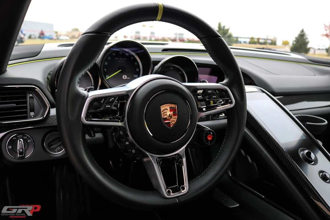 2015 Porsche 918 Spyder - Image 14 of 18