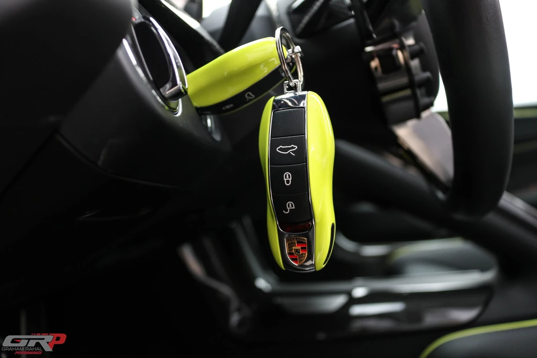 2015 Porsche 918 Spyder - Image 17 of 18