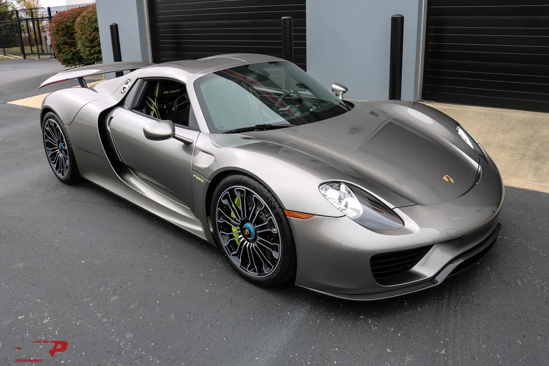 2015 Porsche 918 Spyder - Image 8 of 18