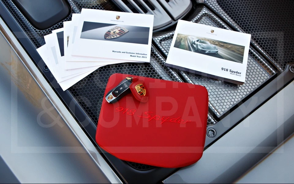 2015 Porsche 918 Spyder - Image 22 of 22