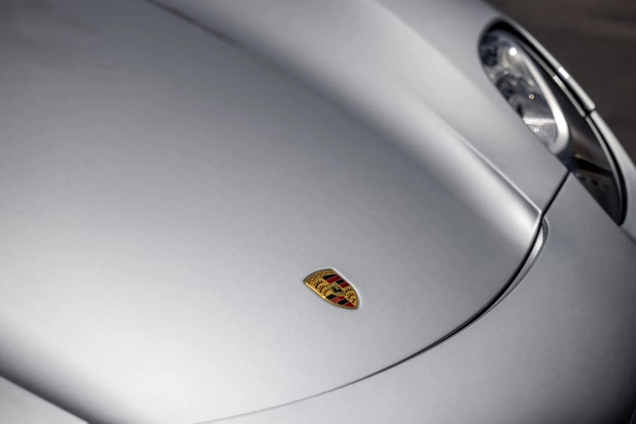 2015 Porsche 918 Spyder - Image 10 of 31