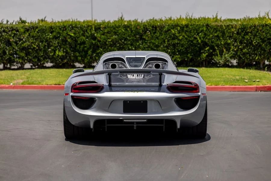 2015 Porsche 918 Spyder - Image 5 of 31