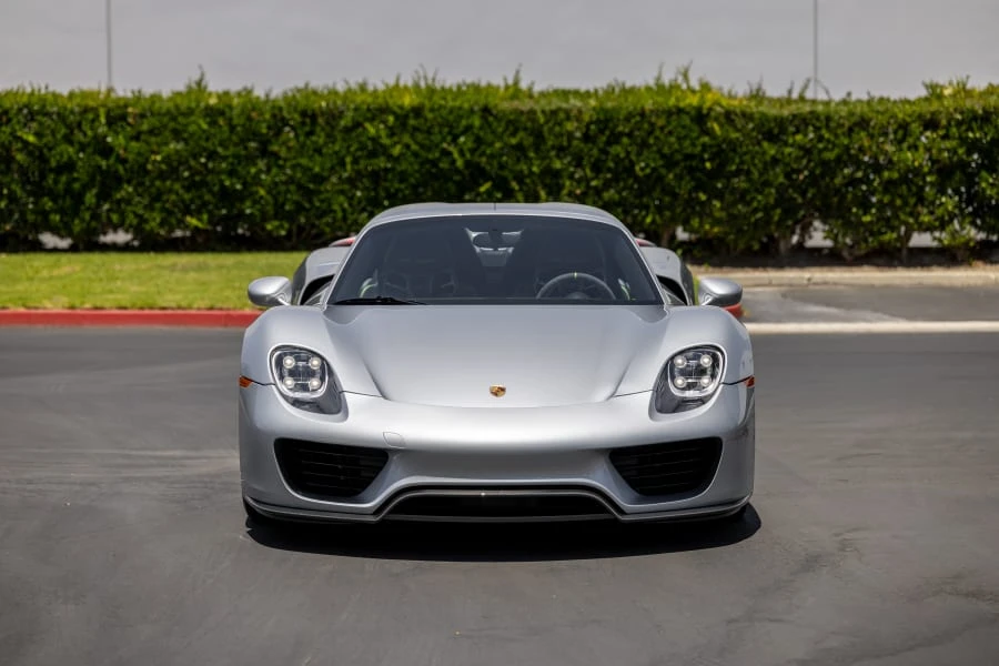 2015 Porsche 918 Spyder - Image 20 of 31
