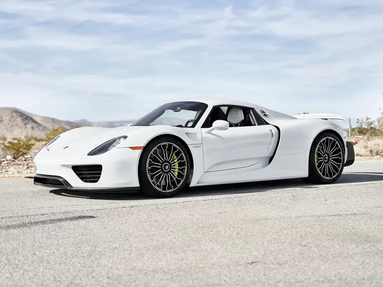 2015 Porsche 918 Spyder - Image 2 of 31