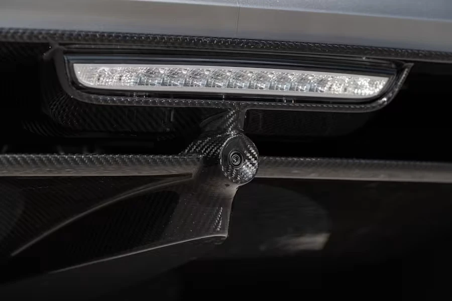 2015 Porsche 918 Spyder - Image 9 of 31