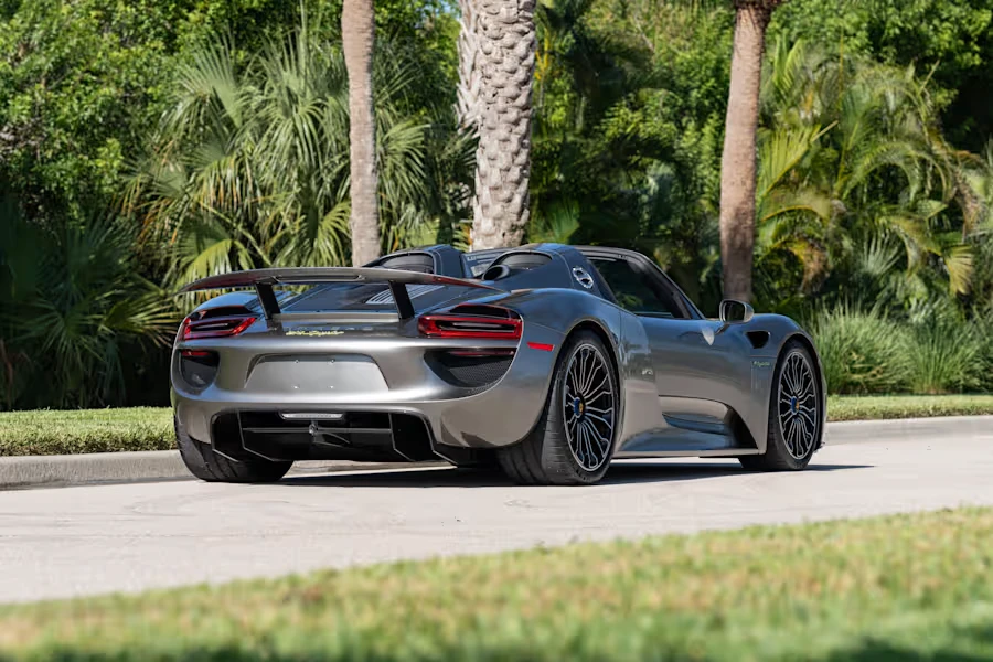 2015 Porsche 918 Spyder - Image 3 of 31