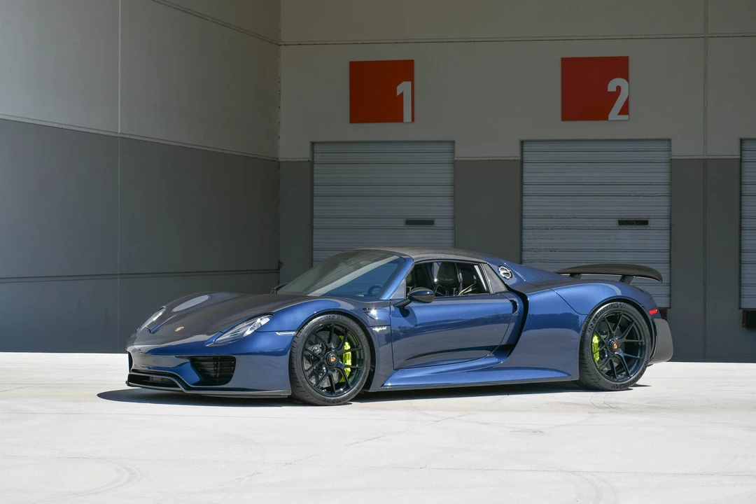 2015 Porsche 918 Spyder - Image 3 of 31