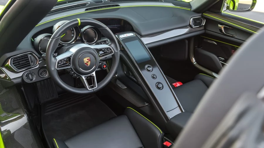 2015 Porsche 918 Spyder - Image 4 of 20
