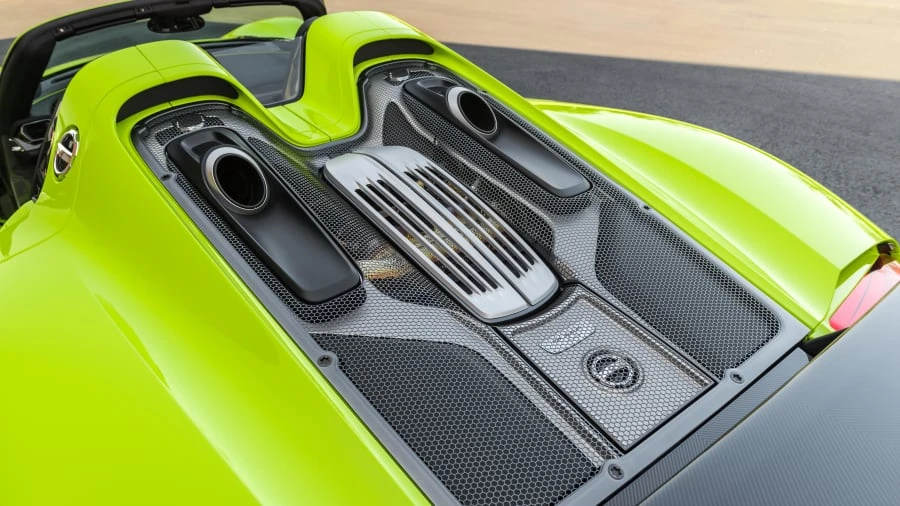 2015 Porsche 918 Spyder - Image 6 of 20