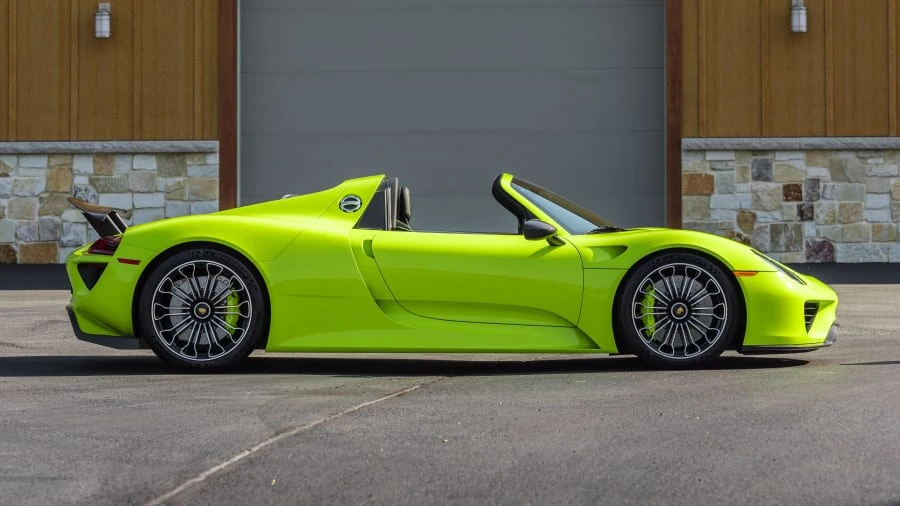 2015 Porsche 918 Spyder - Image 8 of 20