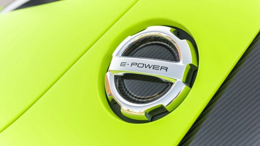 2015 Porsche 918 Spyder - Image 11 of 20