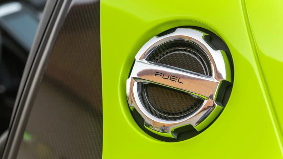 2015 Porsche 918 Spyder - Image 17 of 20