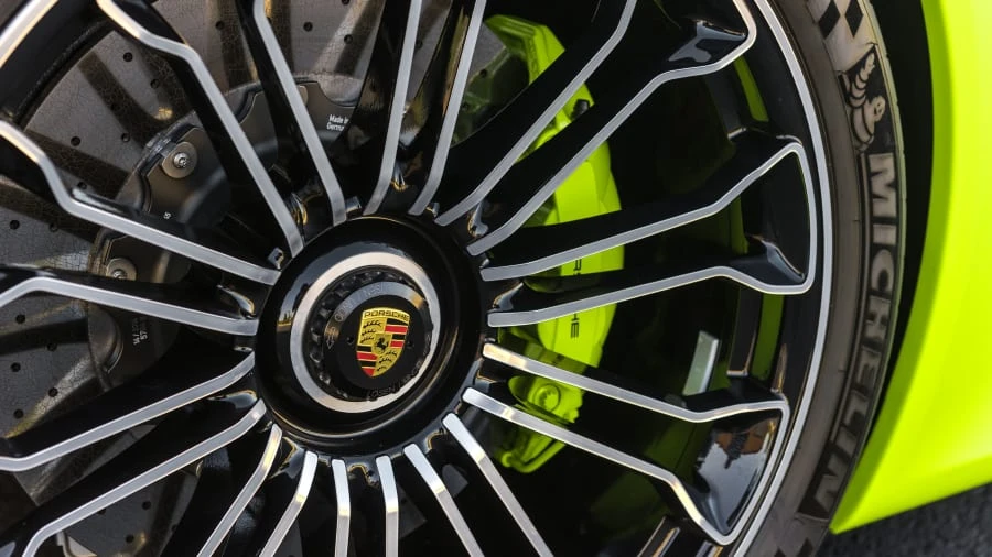 2015 Porsche 918 Spyder - Image 20 of 20