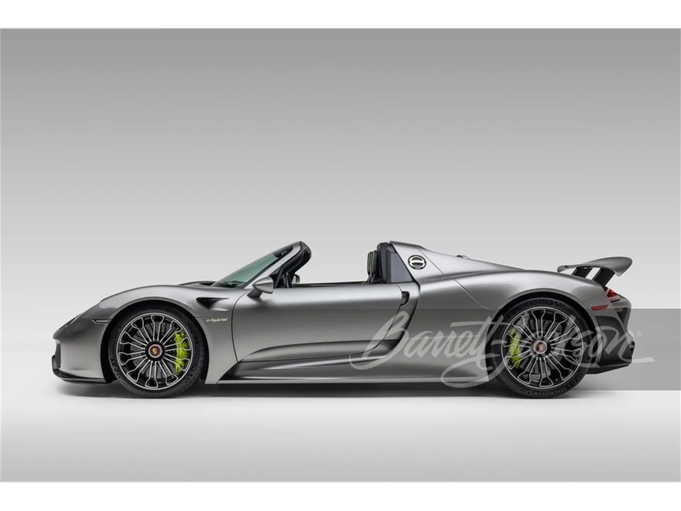 2015 Porsche 918 Spyder - Image 2 of 5