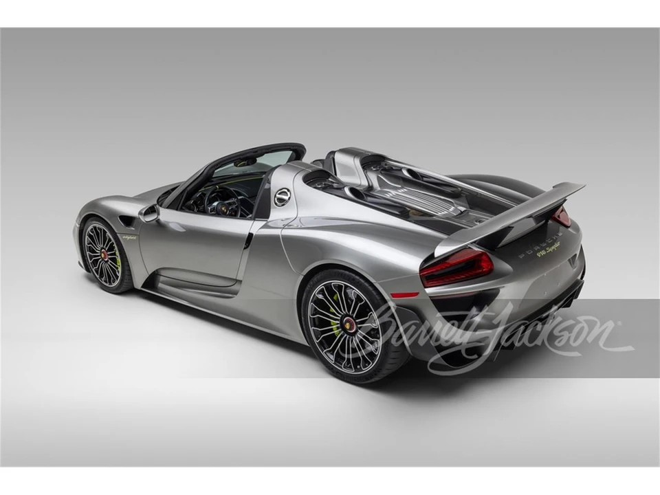 2015 Porsche 918 Spyder - Image 3 of 5