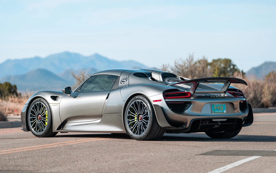 2015 Porsche 918 Spyder - Image 3 of 19