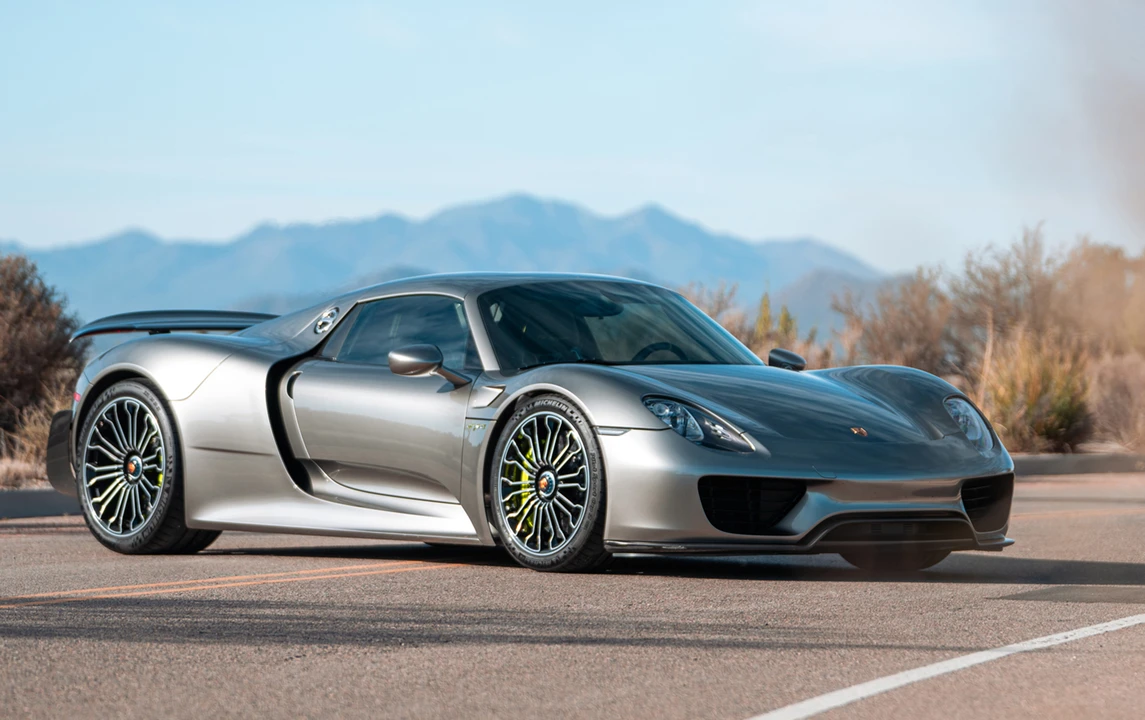 2015 Porsche 918 Spyder - Image 8 of 19