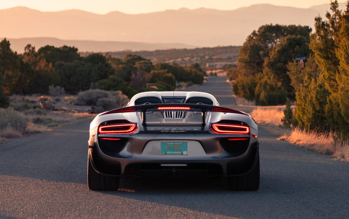 2015 Porsche 918 Spyder - Image 6 of 19