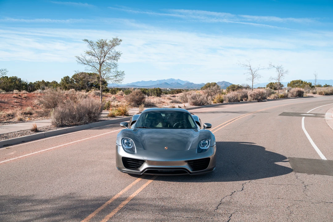 2015 Porsche 918 Spyder - Image 11 of 19