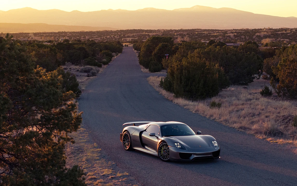 2015 Porsche 918 Spyder - Image 9 of 19