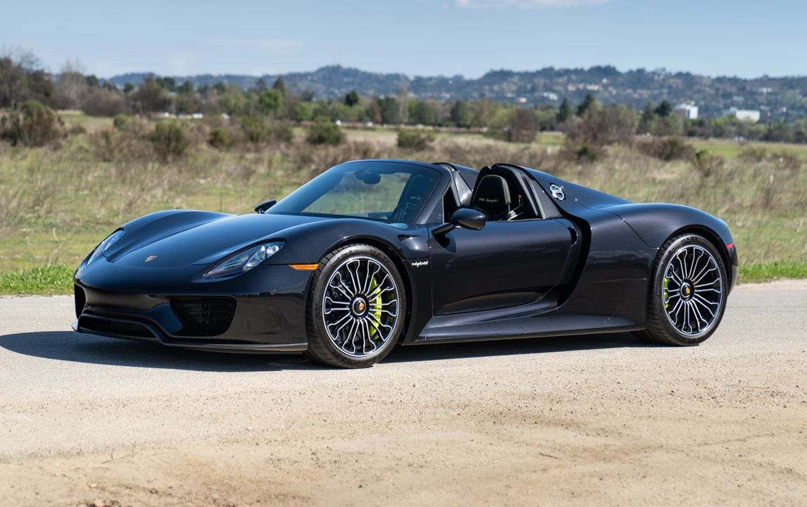 2015 Porsche 918 Spyder - Image 2 of 31