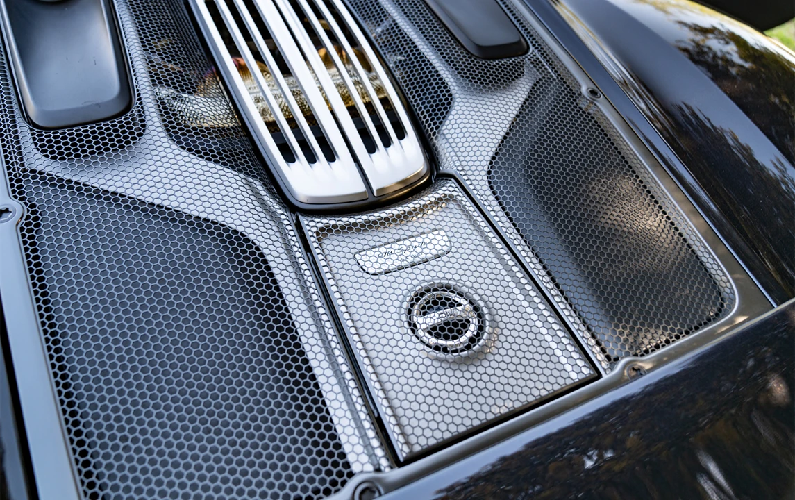 2015 Porsche 918 Spyder - Image 21 of 31