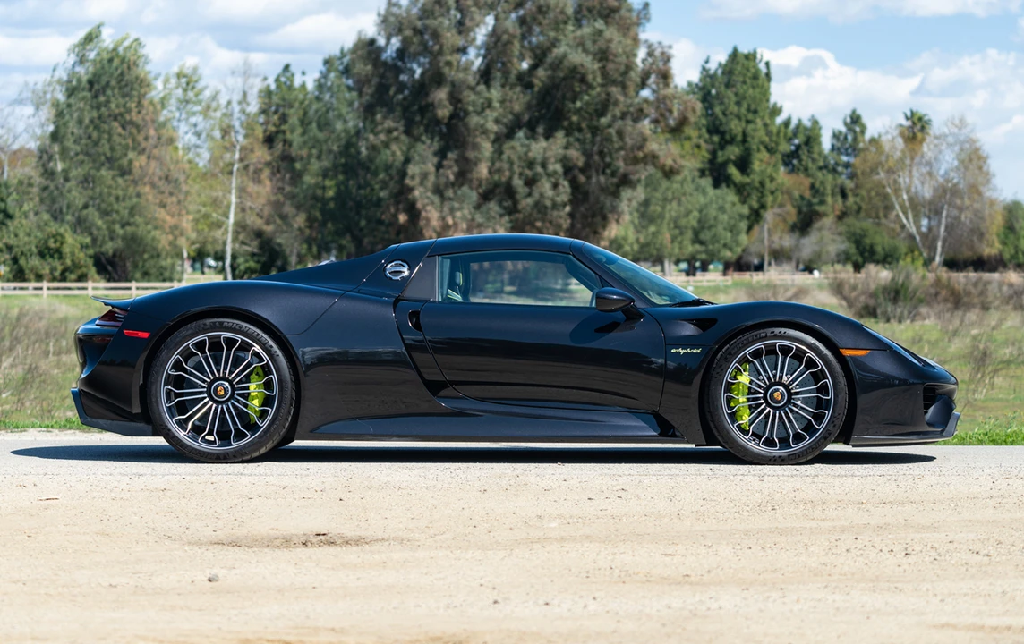 2015 Porsche 918 Spyder - Image 7 of 31