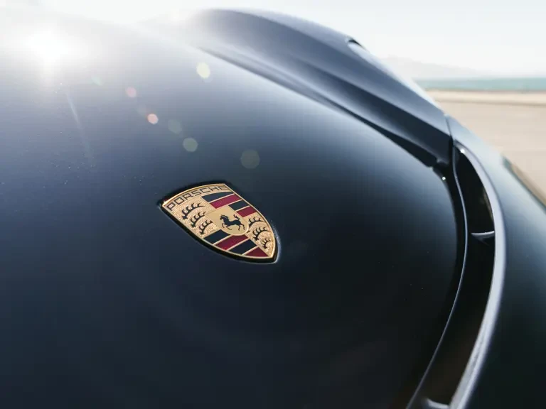 2015 Porsche 918 Spyder - Image 7 of 31