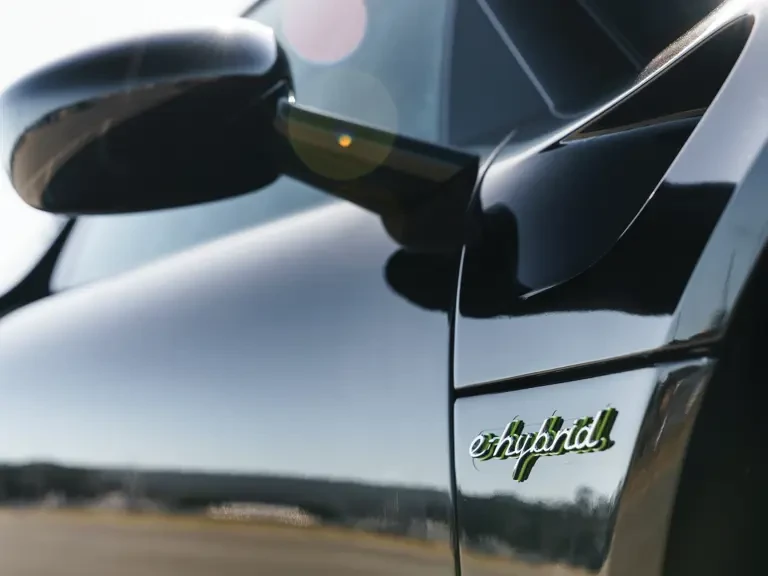 2015 Porsche 918 Spyder - Image 28 of 31