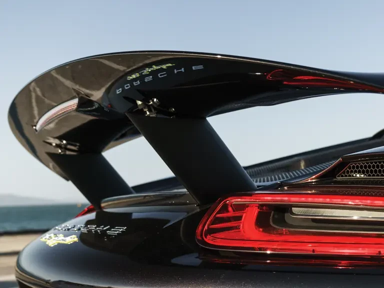2015 Porsche 918 Spyder - Image 20 of 31