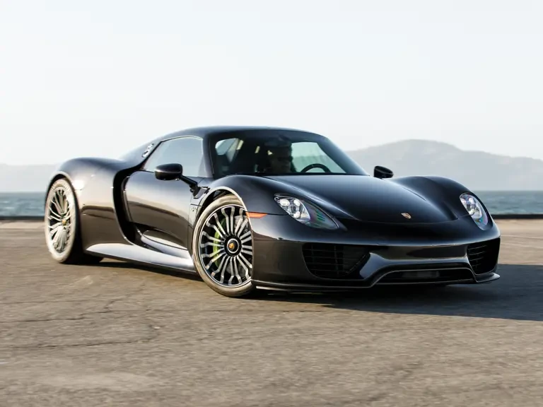 2015 Porsche 918 Spyder - Image 25 of 31