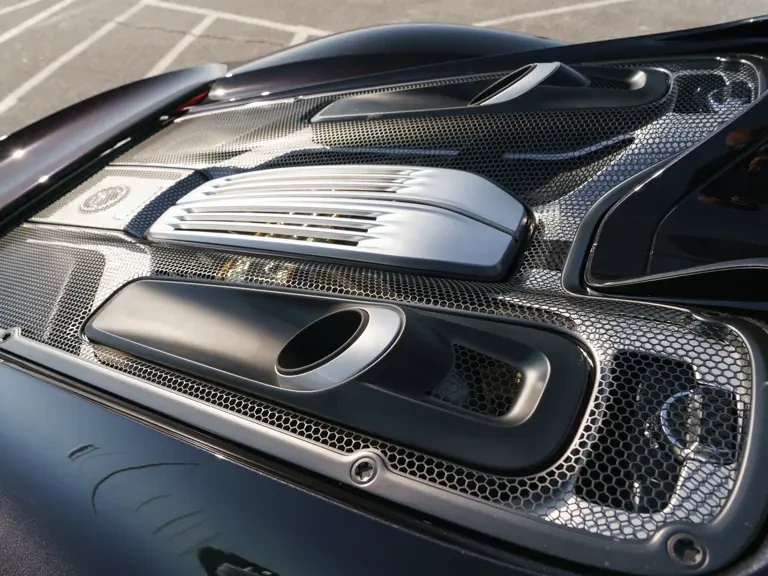 2015 Porsche 918 Spyder - Image 4 of 31