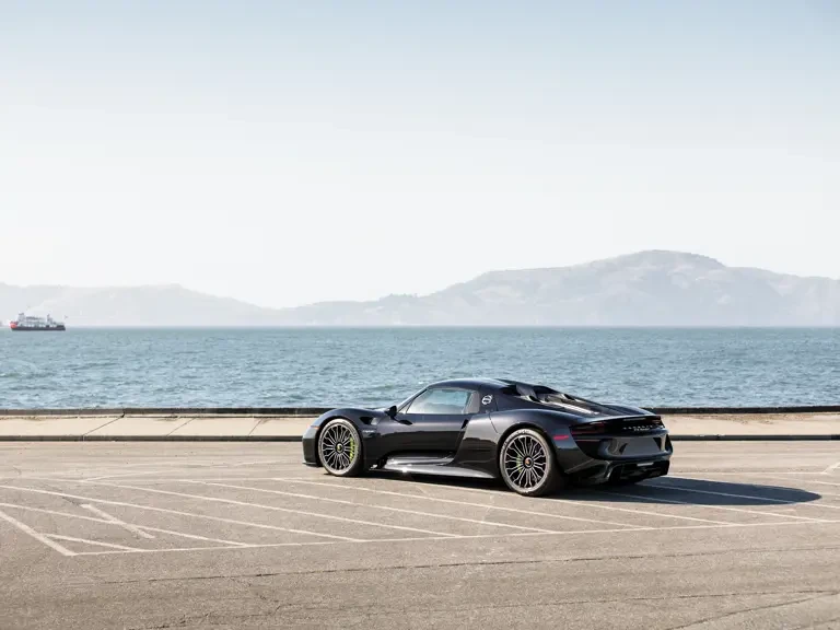 2015 Porsche 918 Spyder - Image 3 of 31