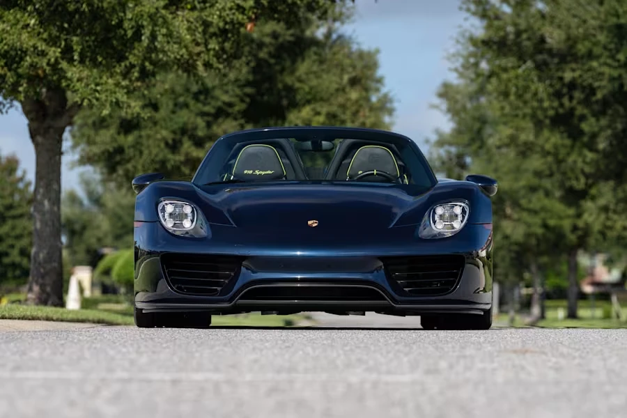 2015 Porsche 918 Spyder - Image 4 of 31