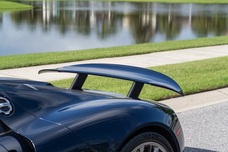 2015 Porsche 918 Spyder - Image 11 of 31