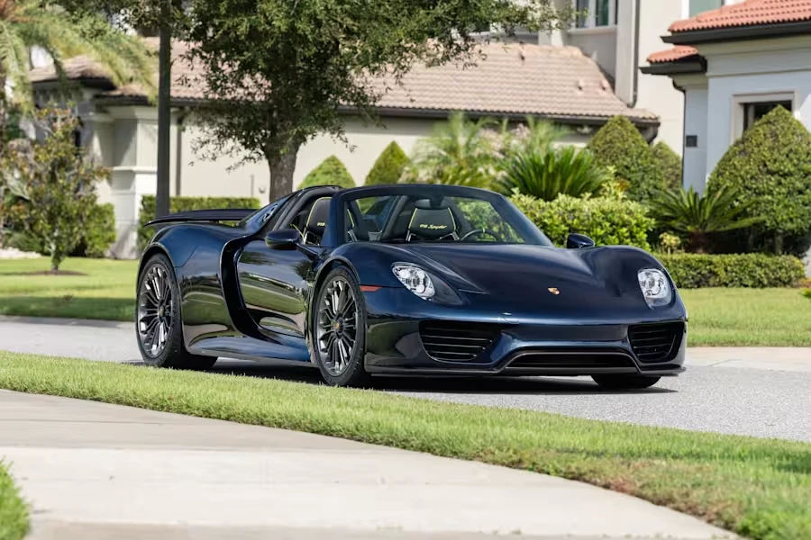 2015 Porsche 918 Spyder - Image 6 of 31