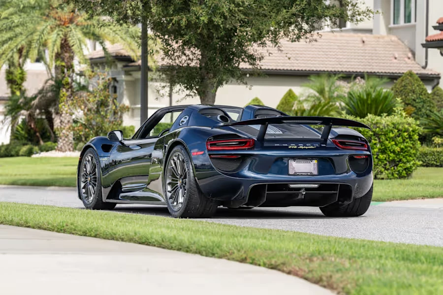 2015 Porsche 918 Spyder - Image 28 of 31