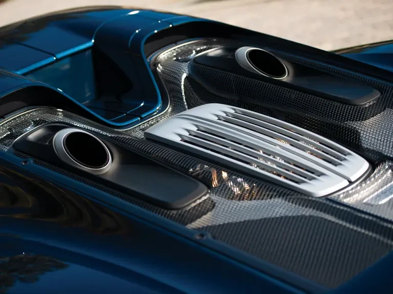 2015 Porsche 918 Spyder - Image 28 of 31