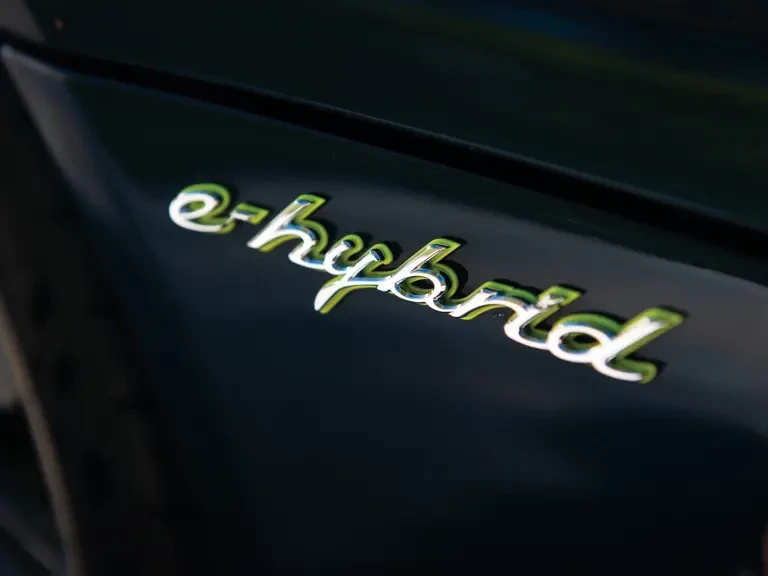 2015 Porsche 918 Spyder - Image 30 of 31