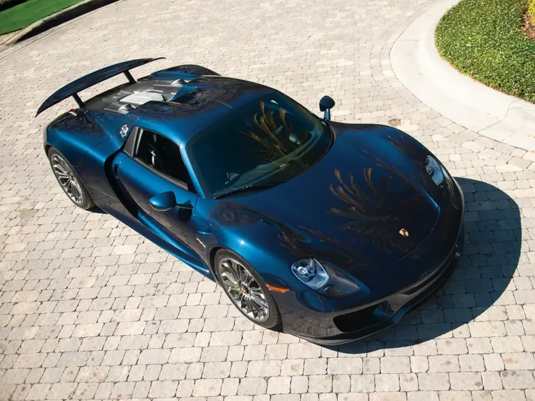 2015 Porsche 918 Spyder - Image 9 of 31