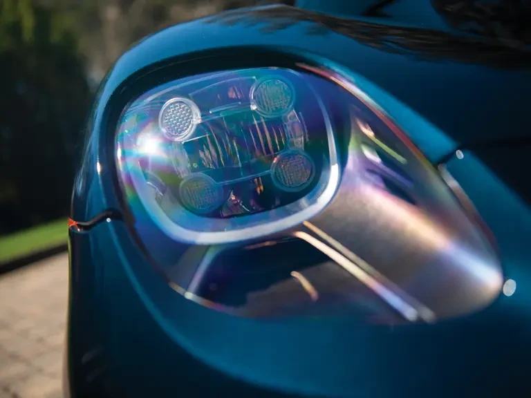 2015 Porsche 918 Spyder - Image 31 of 31