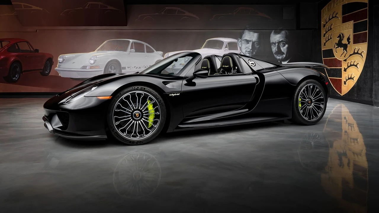 2015 Porsche 918 Spyder - Image 5 of 31