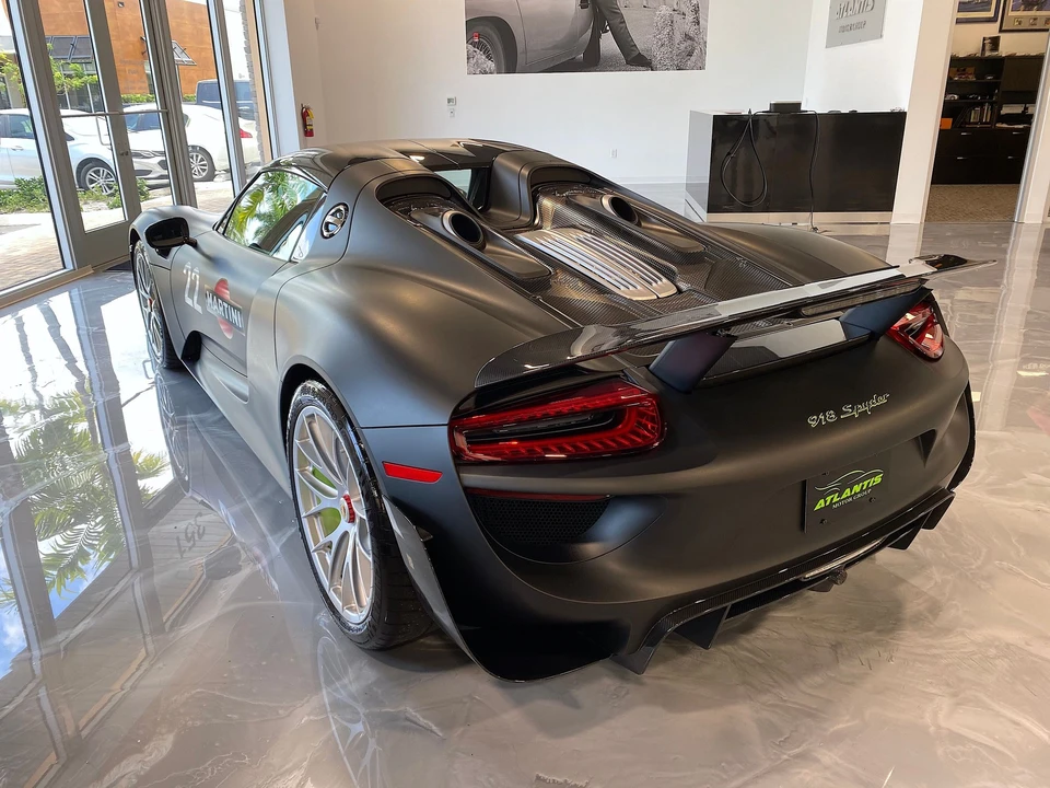 2015 Porsche 918 Spyder - Image 3 of 7